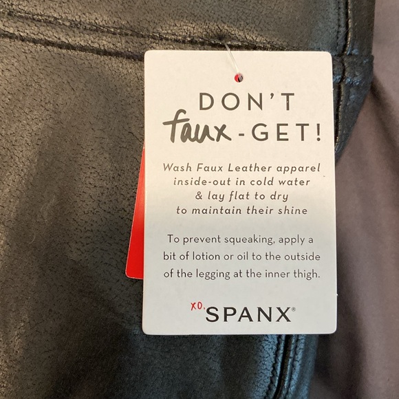 Spanx Faux Leather Legging Full Length Size Medium - Picture 2 of 3